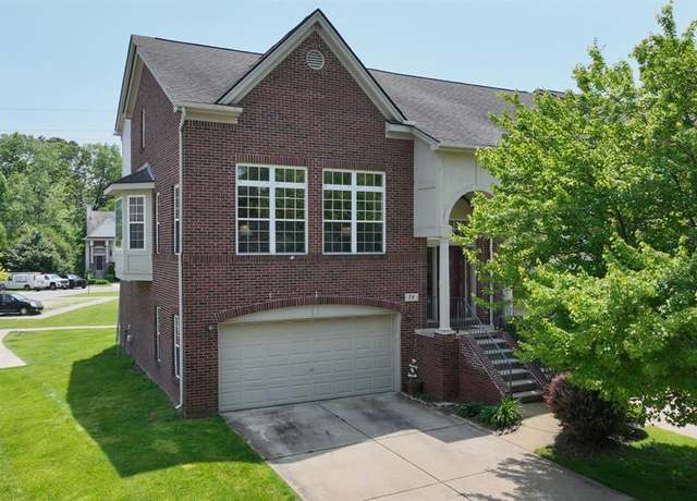 Property at 71 Grandview Cir, White Lake, MI 48386 2483, 3 beds, 3 baths