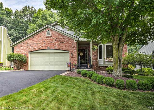 Property at 2637 Hilltop Ln, Howell, MI 48843 6765, 3 beds, 3 baths