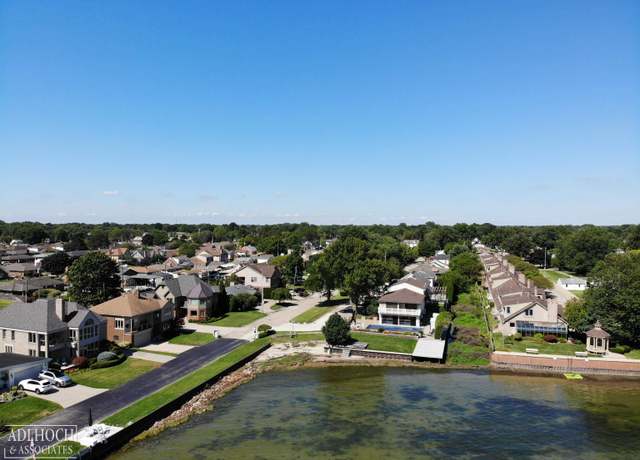 Property at 22515 Wildwood Rd, Saint Clair Shores, MI 48081, 3 beds, 2 baths