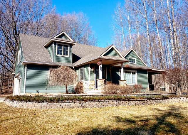 Property at 5631 Brassie Ct, Gladwin, MI 48624, 4 beds, 3.5 baths