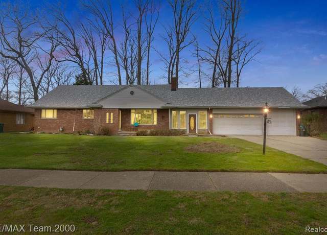 Property at 675 WOODCREST Dr, Dearborn, MI 48124 1159, 2 beds, 1.5 baths