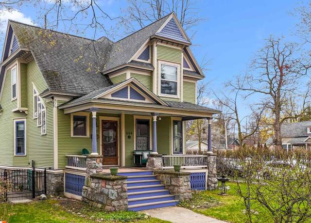 Property at 223 W Eighth St, Traverse City, MI 49684, 3 beds, 3.5 baths