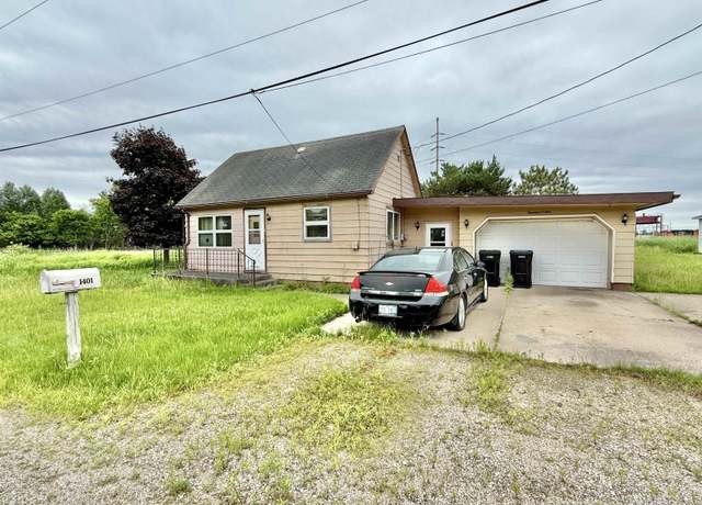 Property at 1401 N 2nd Ave, Gladstone, MI 49837, 2 beds, 1 bath