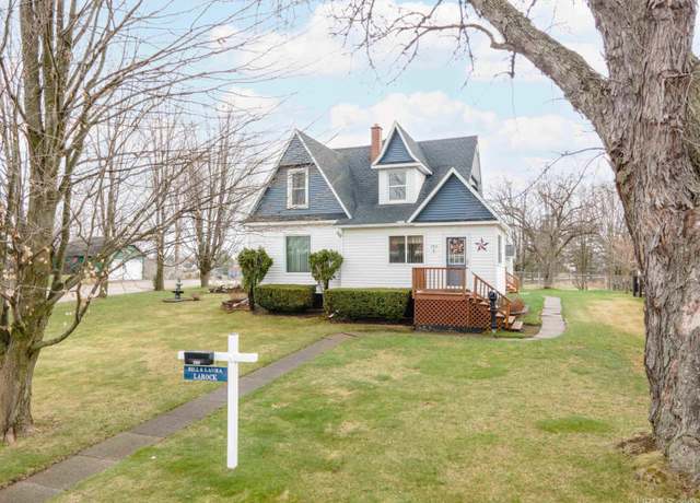 Property at 703 N Washington Ave, Iron River, MI 49935, 4 beds, 2 baths
