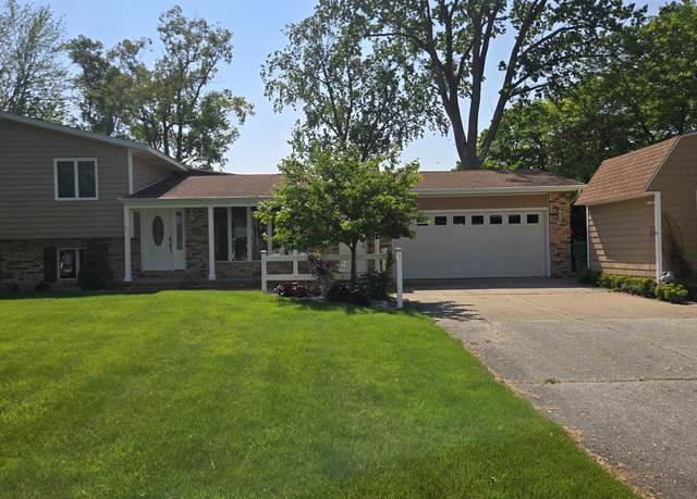 Property at 2898 Evergreen Dr, Bay City, MI 48706, 4 beds, 2 baths