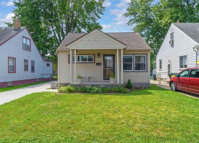 Property at 17880 Wexford St, Roseville, MI 48066, 2 beds, 1 bath