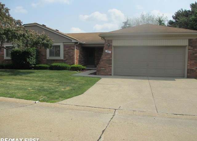 Property at 13861 Provincial Dr Unit 7/195, Sterling Heights, MI 48313, 2 beds, 2.5 baths