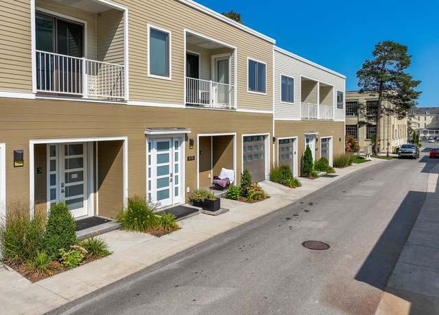 Property at 1388 Gray Dr #10, Traverse City, MI 49684, 2 beds, 2 baths