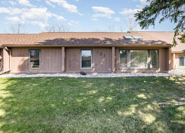 Property at 121 Darley Ave, Auburn, MI 48611, 2 beds, 1 bath