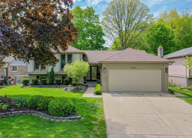 Property at 39871 Baroque Blvd, Clinton Township, MI 48038, 4 beds, 2.5 baths