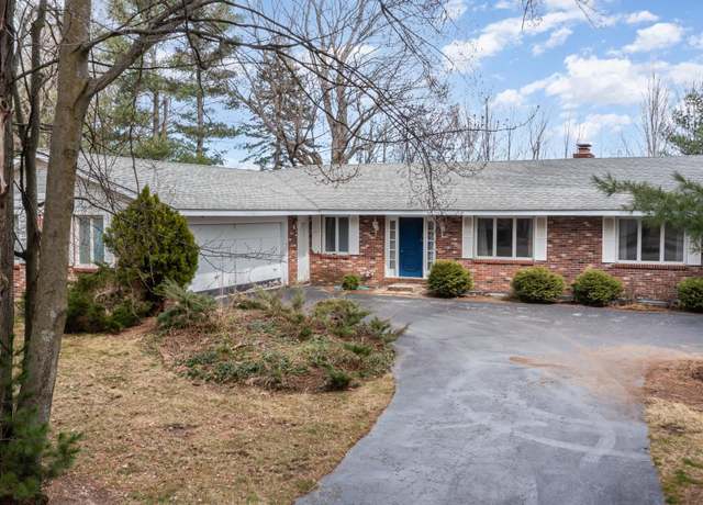 Property at 4174 N Francis Shores Ave, Sanford, MI 48657, 4 beds, 3 baths