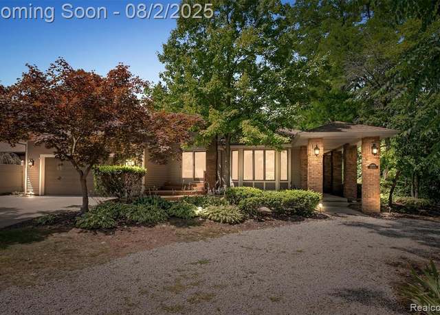 Property at 41855 Brentwood Dr, Plymouth, MI 48170 2678, 3 beds, 2.5 baths