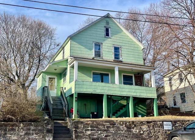 Property at 615 W Baraga Ave, Marquette, MI 49855, 4 beds, 2 baths