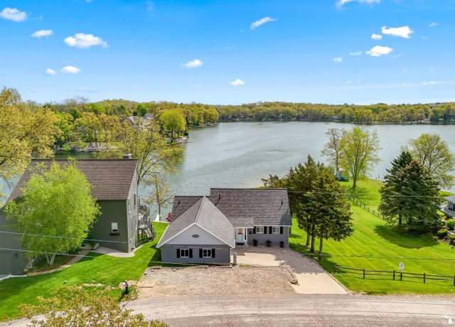 Property at 11799 Greenbriar Dr, Jerome, MI 49249, 3 beds, 2.5 baths