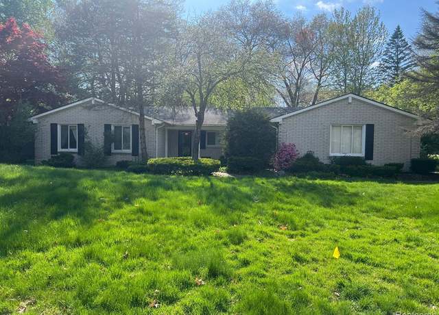 Property at 28853 W KING WILLIAM Dr, Farmington Hills, MI 48331 2542, 3 beds, 2.5 baths
