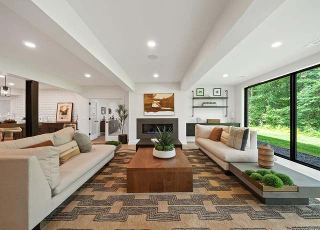 Property at 45547 W 9 Mile Rd, Novi, MI 48374 3804
