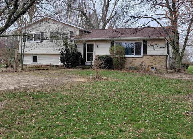 Property at 4156 Guernsey St, Adrian, MI 49221, 3 beds, 1.5 baths