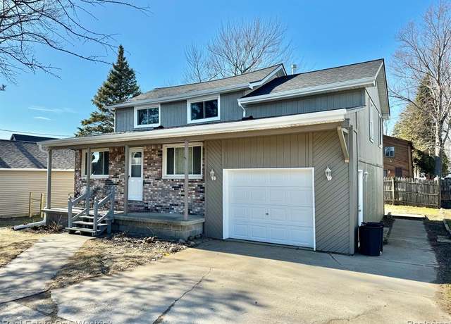 Property at 432 Edgewater Dr, Algonac, MI 48001 1633, 3 beds, 2 baths