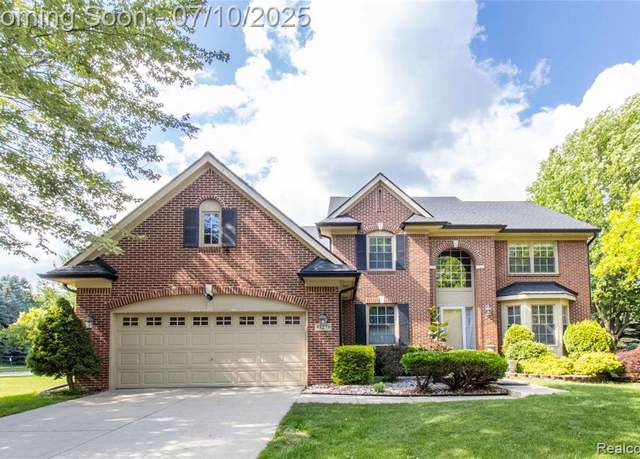 Property at 41278 Scarborough Ln, Novi, MI 48375 2892, 4 beds, 2.5 baths
