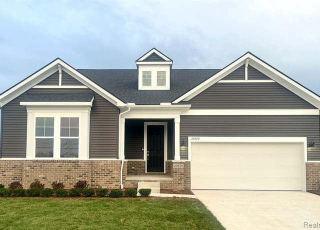 Property at 20473 West Kilburn Dr, Macomb, MI 48044, 3 beds, 2 baths