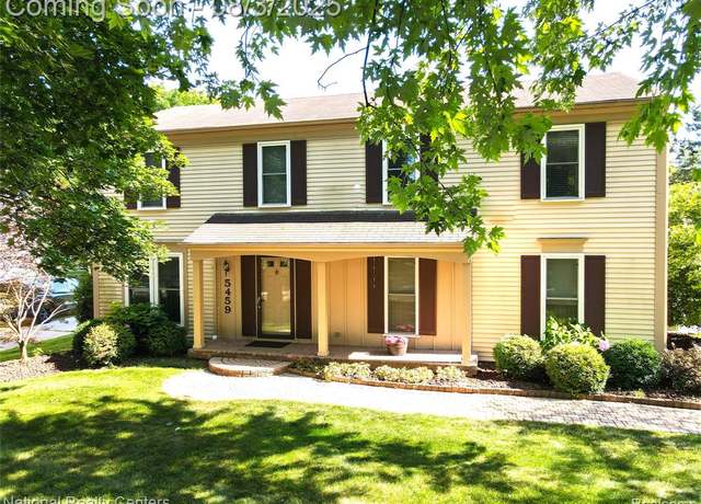Property at 5459 N Piccadilly, West Bloomfield, MI 48322 1442, 4 beds, 2.5 baths