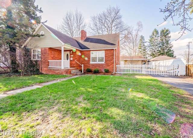 Property at 171 W COLUMBIA Ave, Belleville, MI 48111 2719, 4 beds, 2 baths