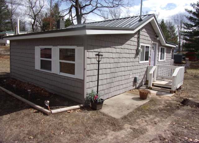 Property at 6932 S Ruby St, Harrison, MI 48625, 1 bed, 1 bath