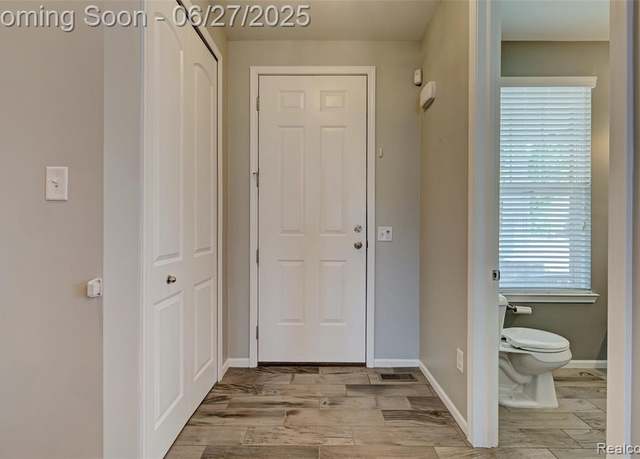 Property at 28545 Cottage Ln, New Hudson, MI 48165 8050, 3 beds, 2.5 baths