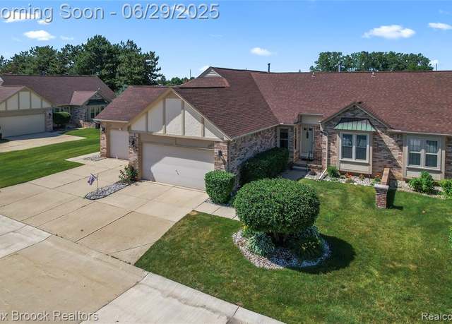 Property at 15653 Heather Ridge Trl, Clinton Township, MI 48038 1669, 2 beds, 2 baths