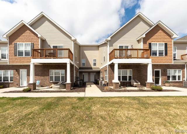 Property at 1743 WELLAND St, Howell, MI 48855 6450, 2 beds, 2 baths