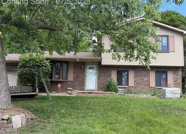 Property at 8962 Glasgow Dr, White Lake, MI 48386 3317, 6 beds, 2 baths
