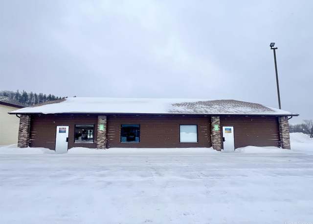 Property at 1035 Country Ln, Ishpeming, MI 49849, 6 beds, 4 baths