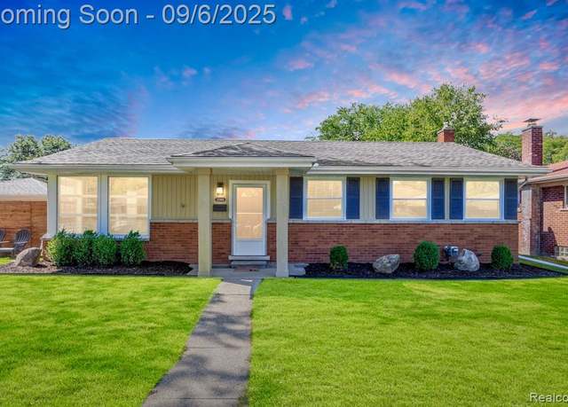 Property at 22200 Lakeshire St, Saint Clair Shores, MI 48081 3909, 3 beds, 2 baths