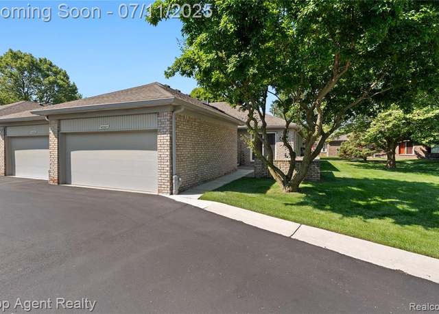 Property at 48607 Sutton Bay Ct, Shelby Twp, MI 48315 4282, 2 beds, 2 baths