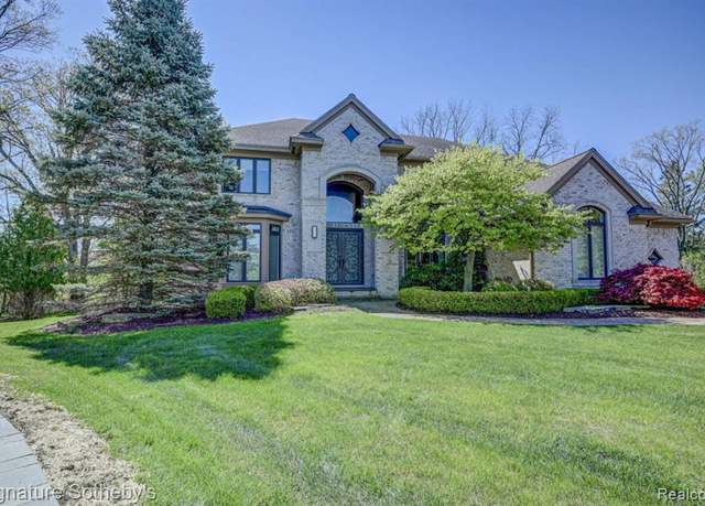 Property at 3225 Legacy Ct, West Bloomfield, MI 48323 3634, 4 beds, 6 baths
