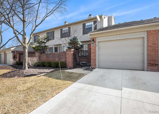 Property at 7388 BARRINGTON, West Bloomfield, MI 48322 2879, 2 beds, 2.5 baths