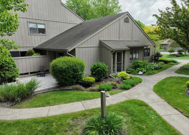 Property at 2339 Bay Woods Ct, Bay City, MI 48706, 3 beds, 2 baths