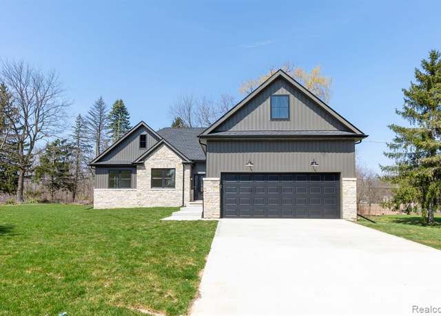 Property at 35594 FORESTVILLE St, Farmington Hills, MI 48331 1326, 3 beds, 2.5 baths