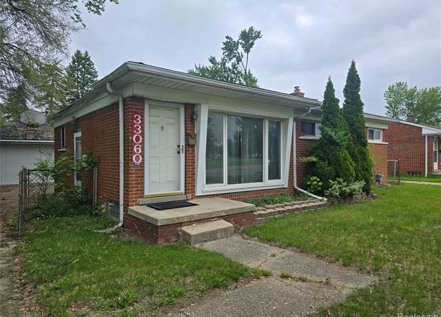 Property at 33060 Cherry Hill Rd, Garden City, MI 48315 1092, 3 beds, 2 baths