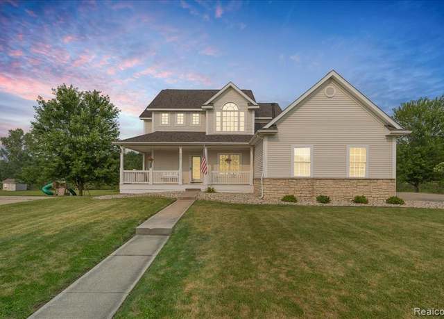 Property at 8327 Parkside Dr, Grand Blanc, MI 48439 7436, 3 beds, 2.5 baths