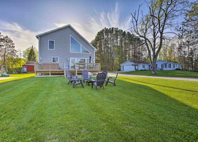 Property at 302 S Lake Dr, Cadillac, MI 49601, 3 beds, 2 baths