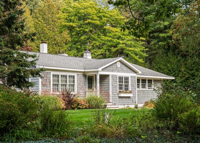 Property at 116 W Hill St, Leland, MI 49654, 3 beds, 2.5 baths