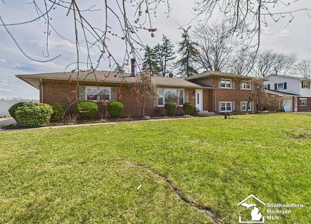 Property at 1488 Kenwood Dr, Monroe, MI 48162, 3 beds, 1.5 baths