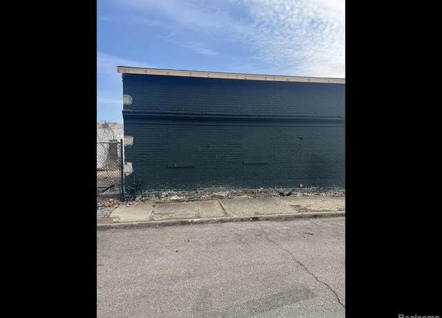 Property at 8846 Fenkell St, Detroit, MI 48238 1708