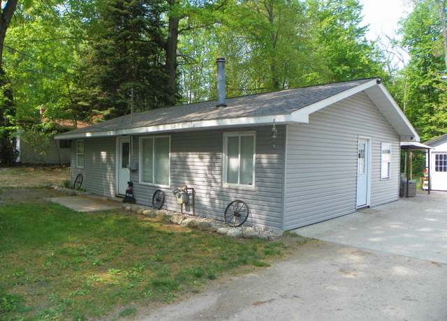 Property at 1265 RUSSELL St, Harrison, MI 48625, 2 beds, 1 bath