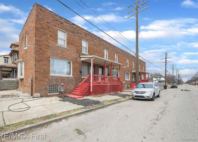 Property at 10221 BRUSH St, Detroit, MI 48202 1325, 4 baths