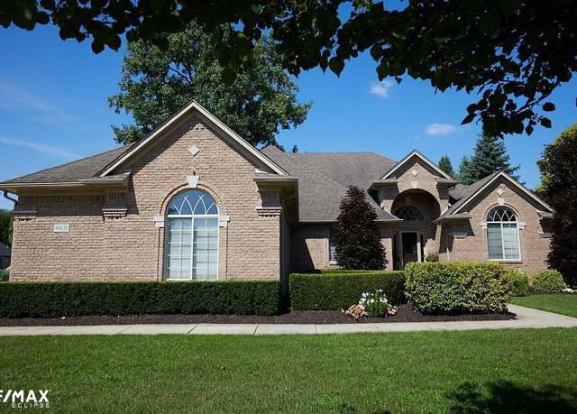 Property at 49639 Shelby Creek Dr, Shelby Twp, MI 48317, 4 beds, 2.5 baths