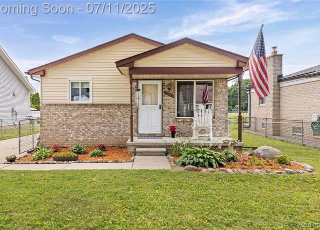 Property at 9085 Deering St, Livonia, MI 48150 4144, 3 beds, 1.5 baths