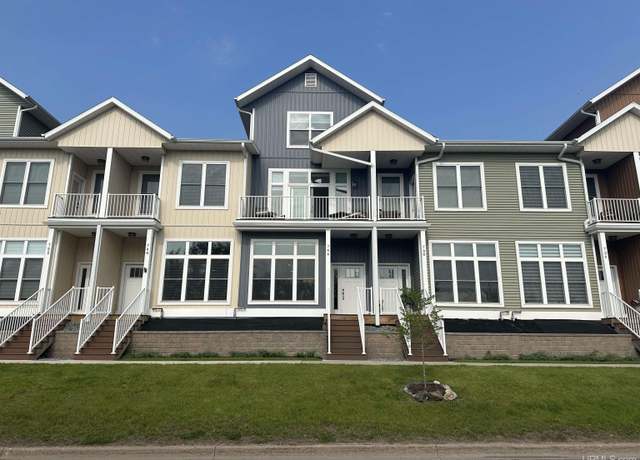 Property at 744 S Lakeshore Blvd #15, Marquette, MI 49855, 3 beds, 3.5 baths