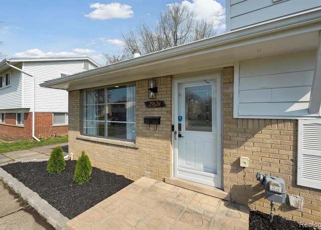 Property at 29624 TRANCREST St, Livonia, MI 48152 4530, 3 beds, 1.5 baths